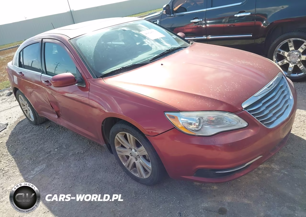 2013 Chrysler 200 Touring – zdjęcie 1 z 13