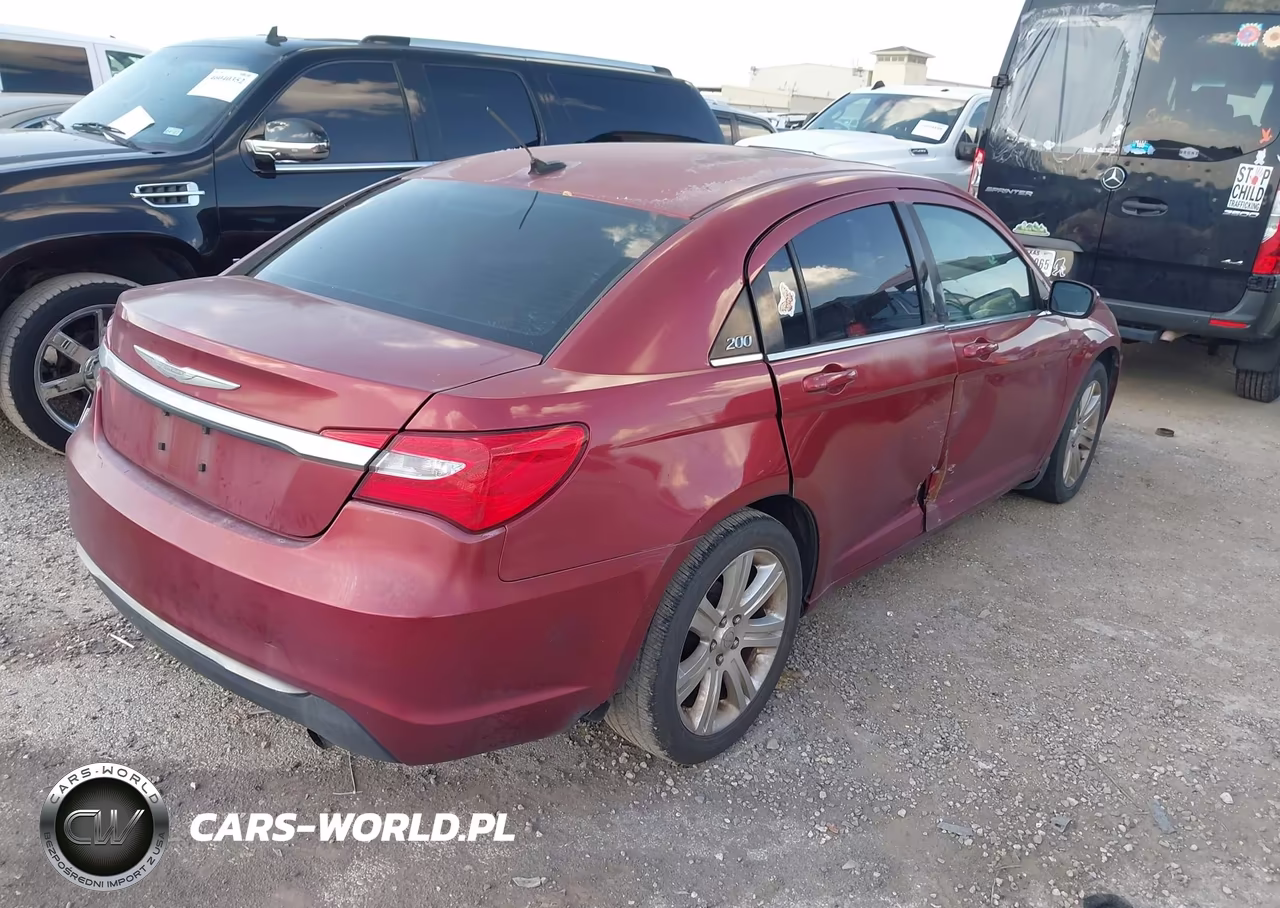 2013 Chrysler 200 Touring VIN:1C3CCBBB2DN609893 - 4