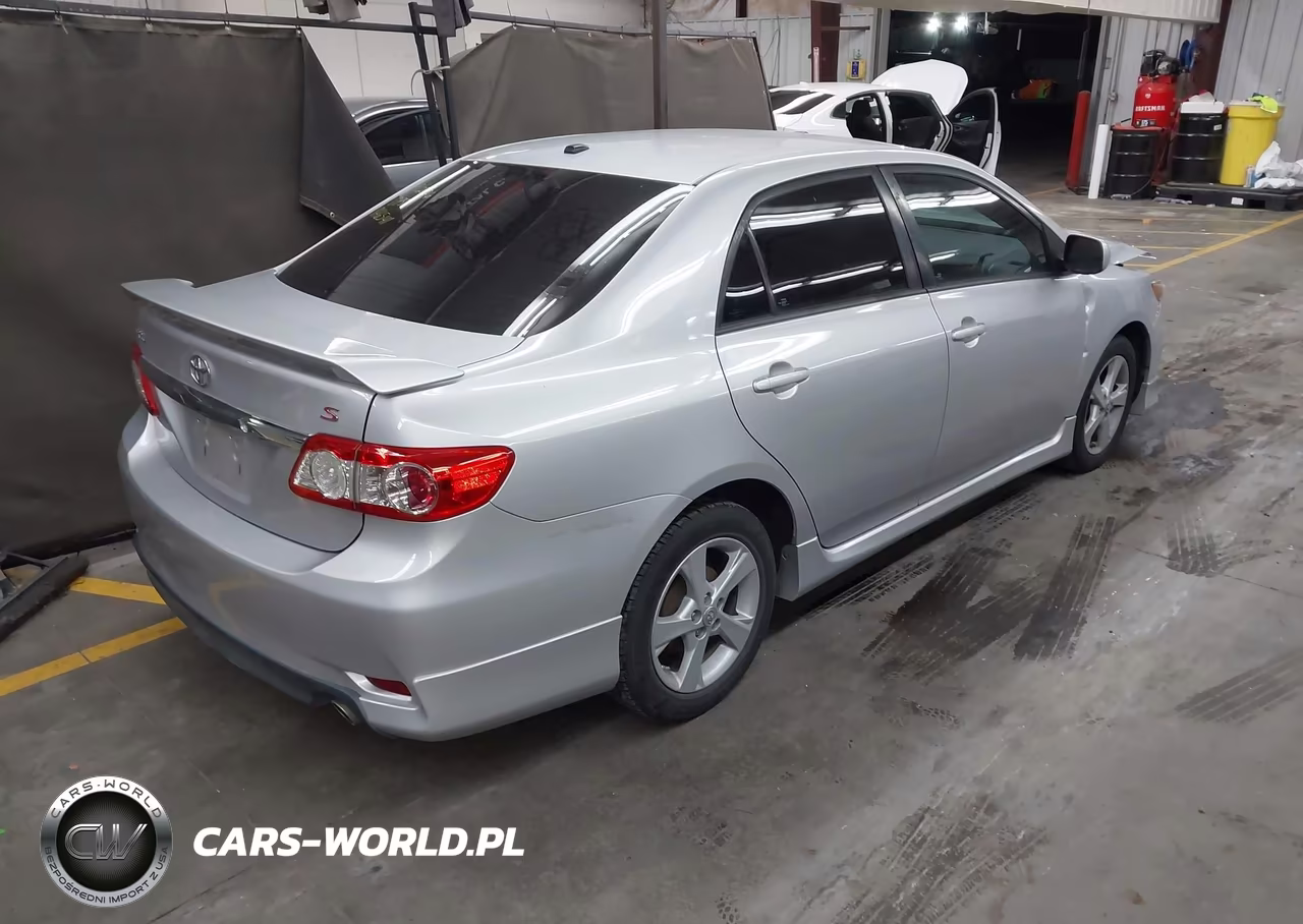 2012 Toyota Corolla S VIN:2T1BU4EE6CC846541 - 4