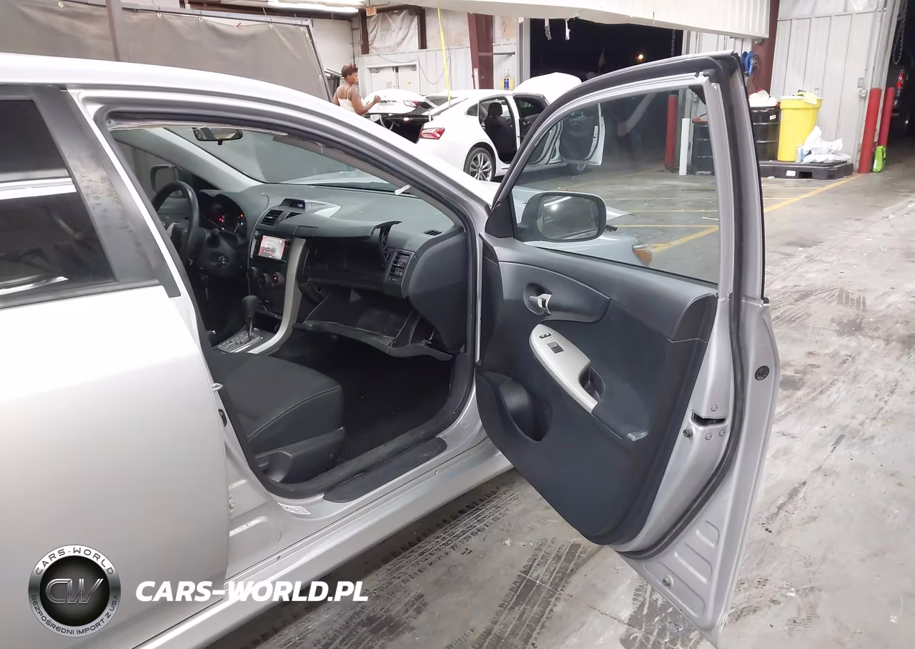 2012 Toyota Corolla S VIN:2T1BU4EE6CC846541 - 5