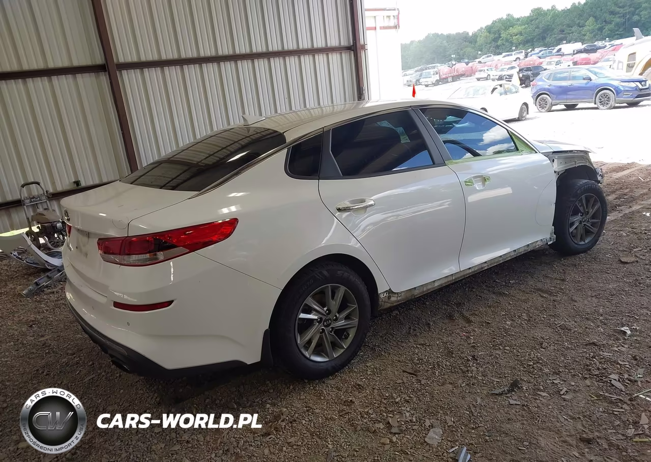 2019 Kia Optima Lx VIN:5XXGT4L36KG311128 - 4