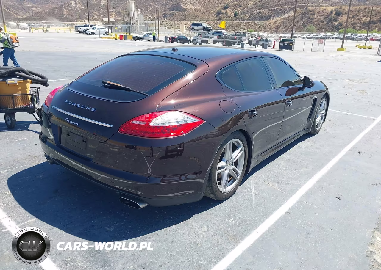 2011 Porsche Panamera 4 VIN:WP0AA2A71BL018372 - 4