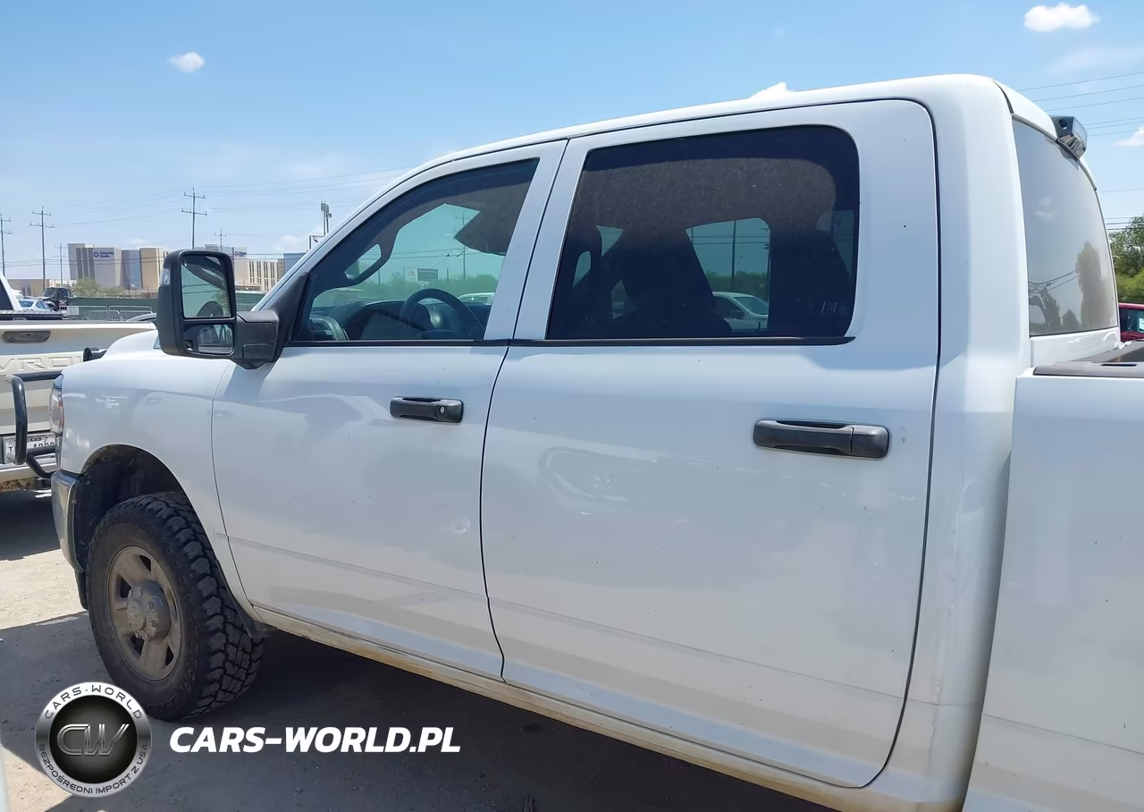 2024 Ram 2500 Tradesman 4X4 8' Box VIN:3C6UR5HJ6RG139633 - 13