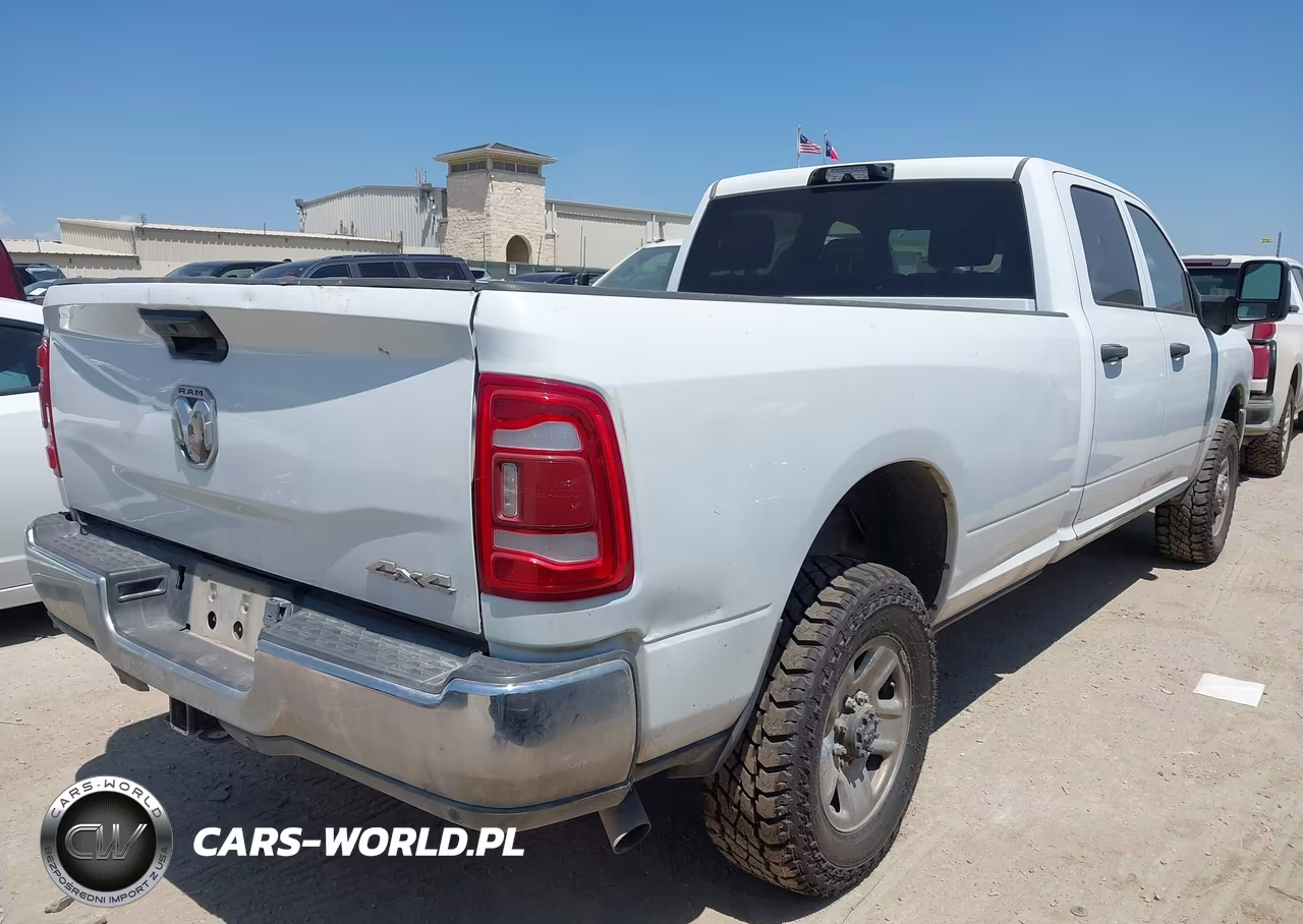 2024 Ram 2500 Tradesman 4X4 8' Box VIN:3C6UR5HJ6RG139633 - 4