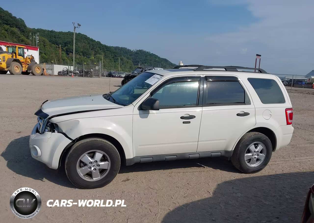 2009 Ford Escape Xlt VIN:1FMCU93G79KC80950 - 14