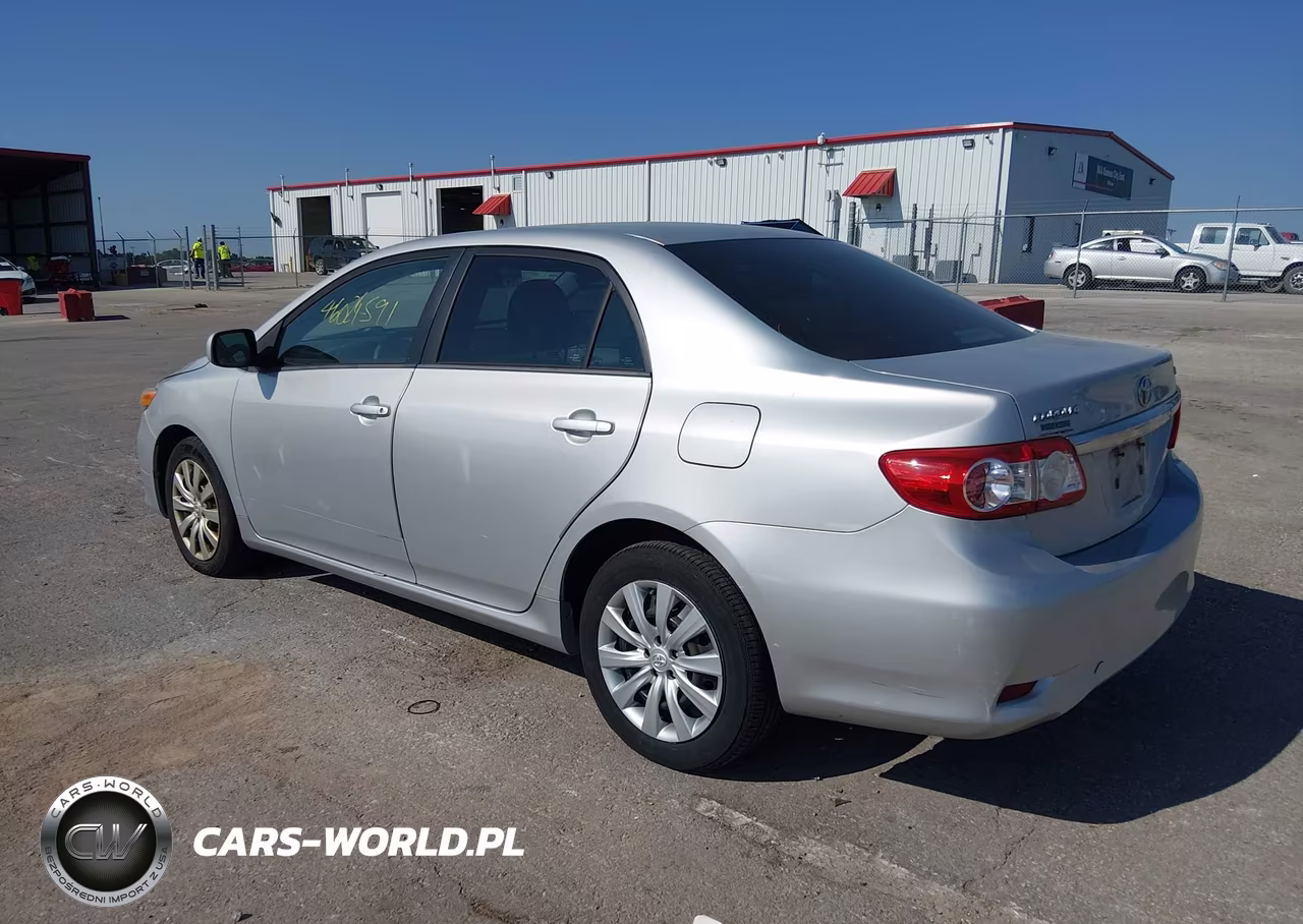 2012 Toyota Corolla Le VIN:5YFBU4EE8CP072924 - 3