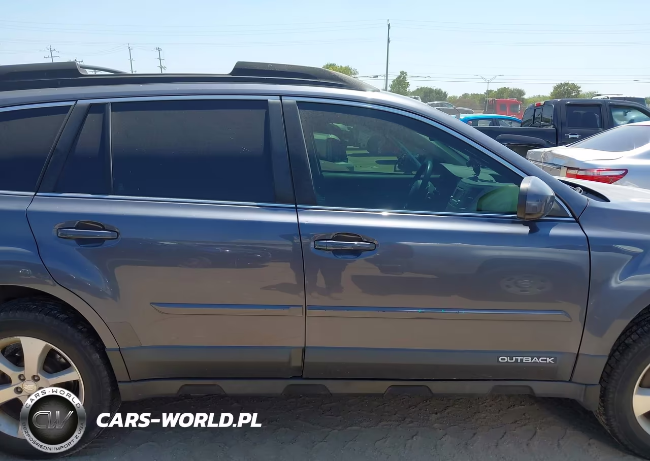 2014 Subaru Outback 3.6R Limited VIN:4S4BRDLC1E2248017 - 13
