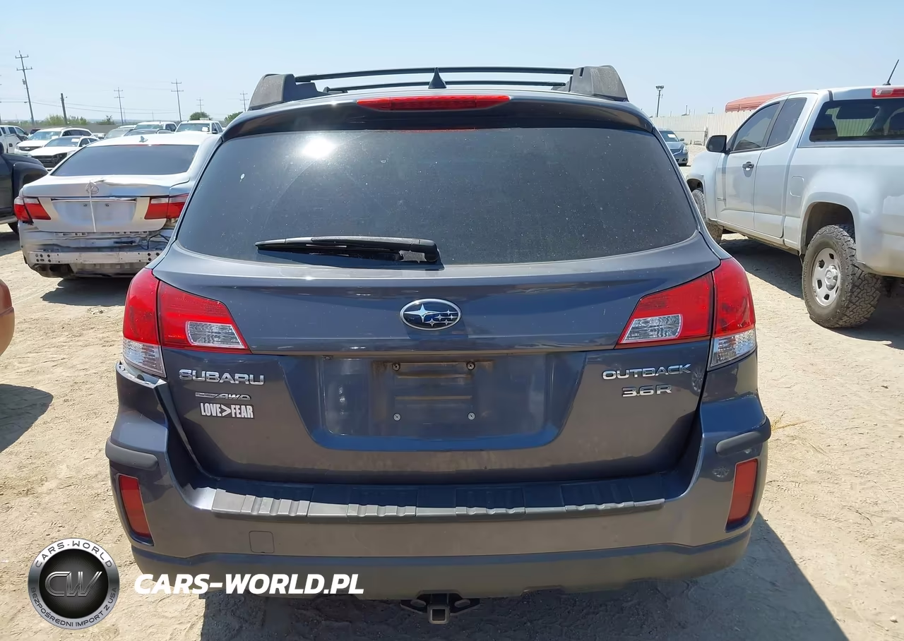 2014 Subaru Outback 3.6R Limited VIN:4S4BRDLC1E2248017 - 16