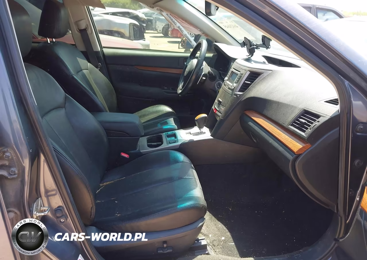 2014 Subaru Outback 3.6R Limited VIN:4S4BRDLC1E2248017 - 5