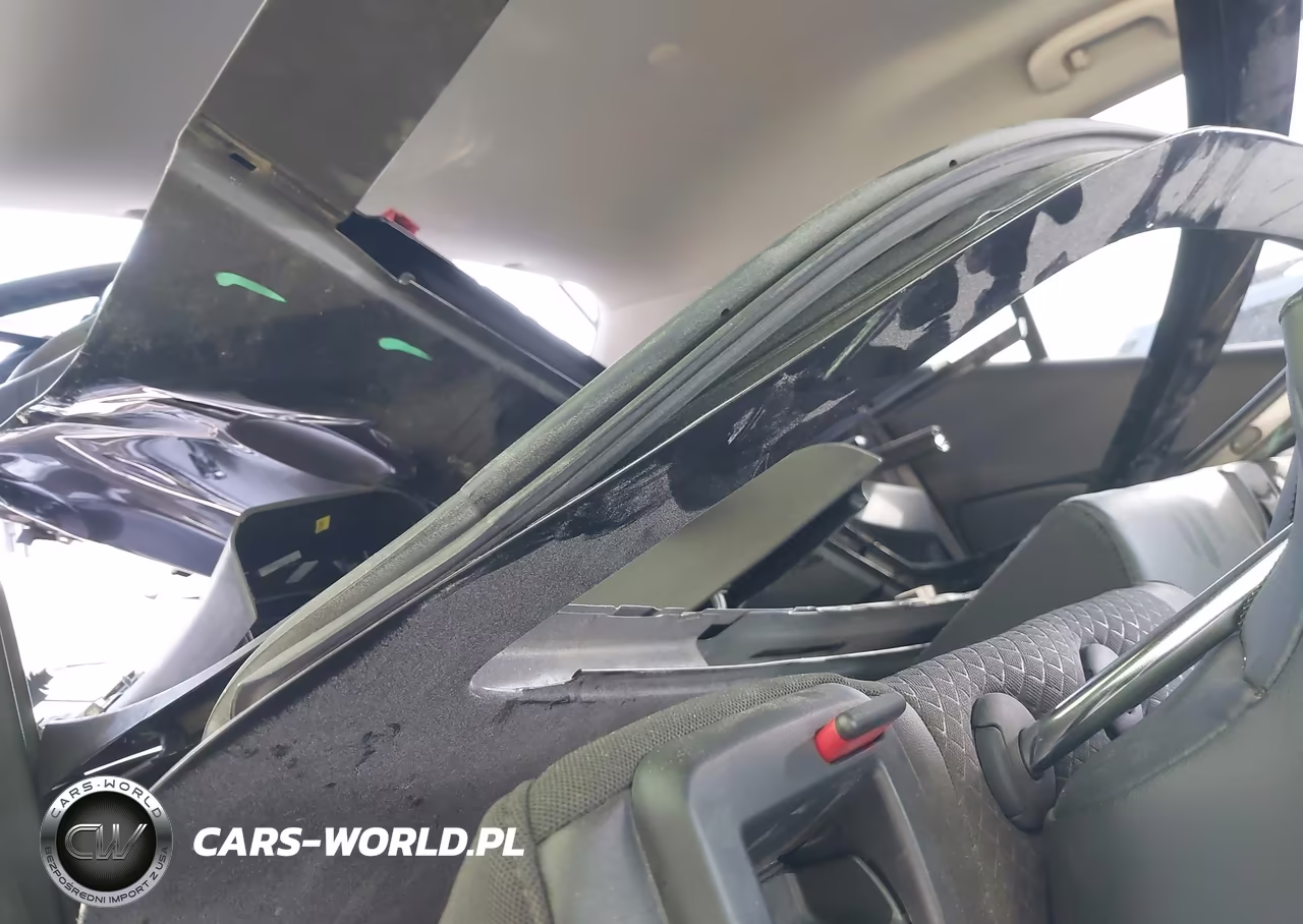 2018 Buick Encore Sport Touring VIN:KL4CJ1SB8JB582511 - 18