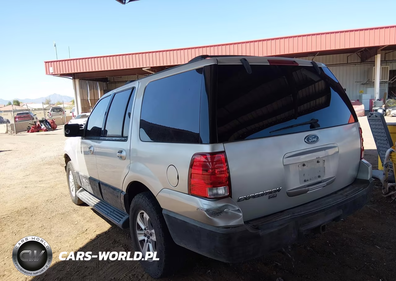 2004 Ford Expedition Xlt VIN:1FMRU15W44LA02056 - 15