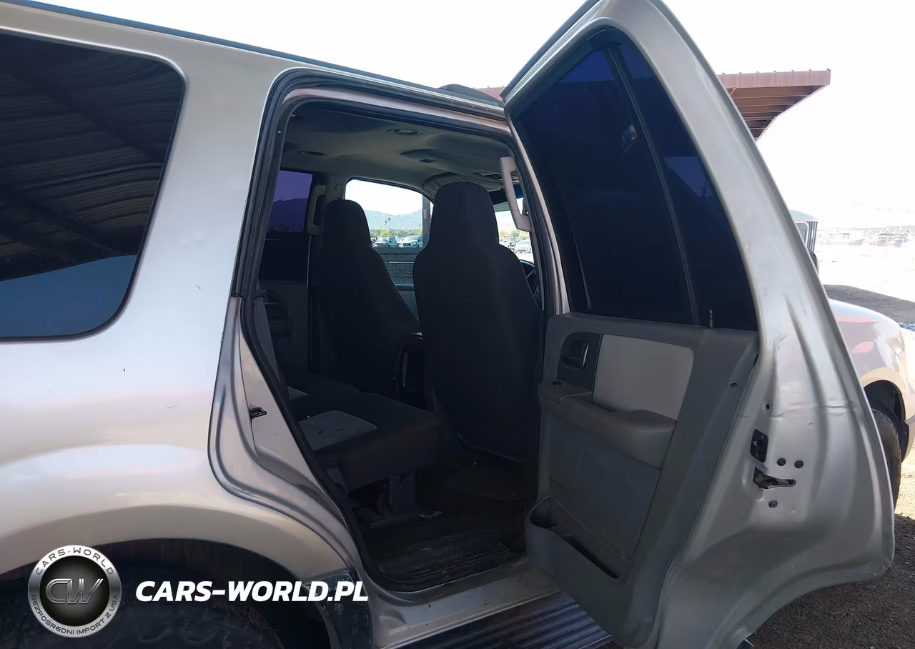 2004 Ford Expedition Xlt VIN:1FMRU15W44LA02056 - 8