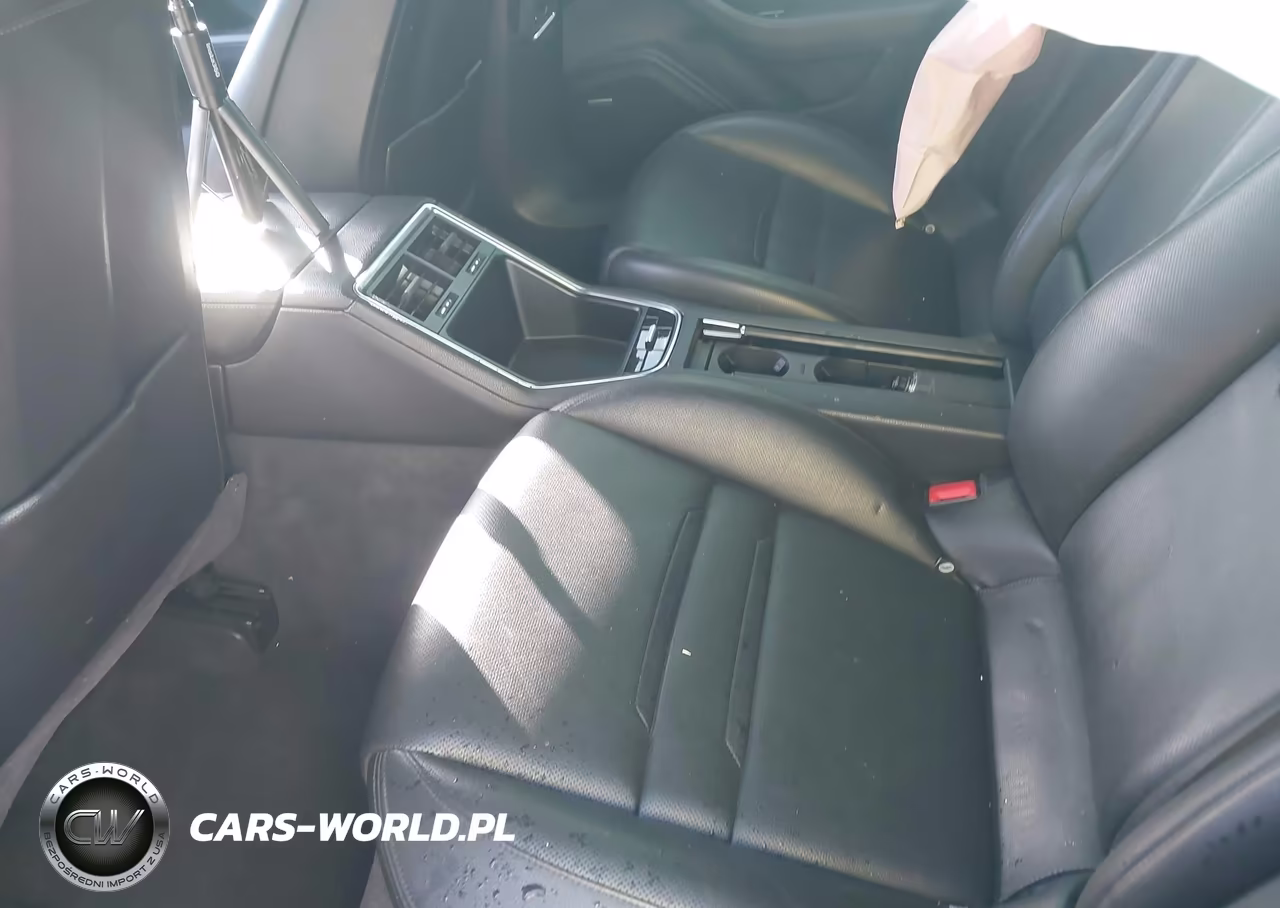 2017 Porsche Panamera 4 VIN:WP0AA2A74HL100721 - 8