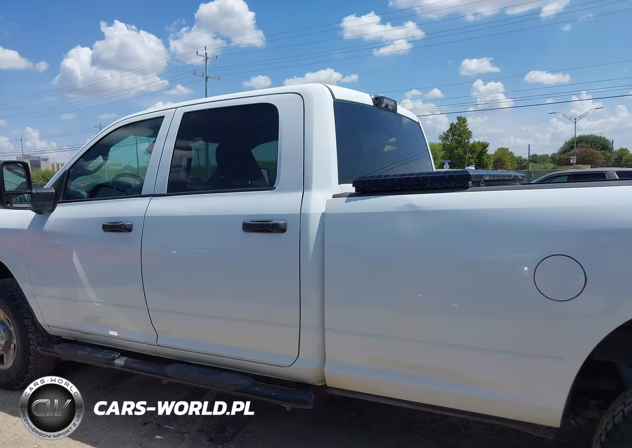 2024 Ram 2500 Tradesman 4X4 8' Box VIN:3C6UR5HJ2RG139631 - 14