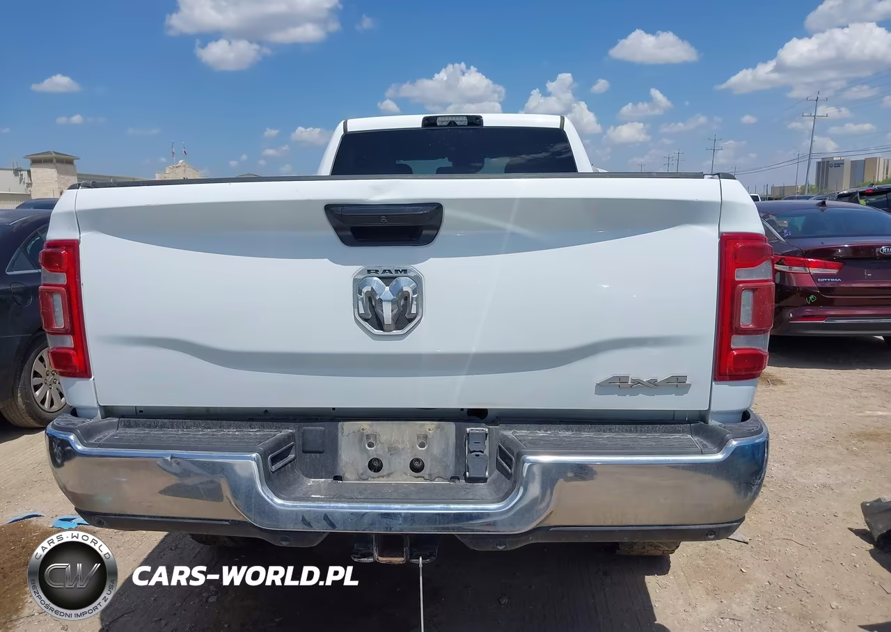 2024 Ram 2500 Tradesman 4X4 8' Box VIN:3C6UR5HJ2RG139631 - 16