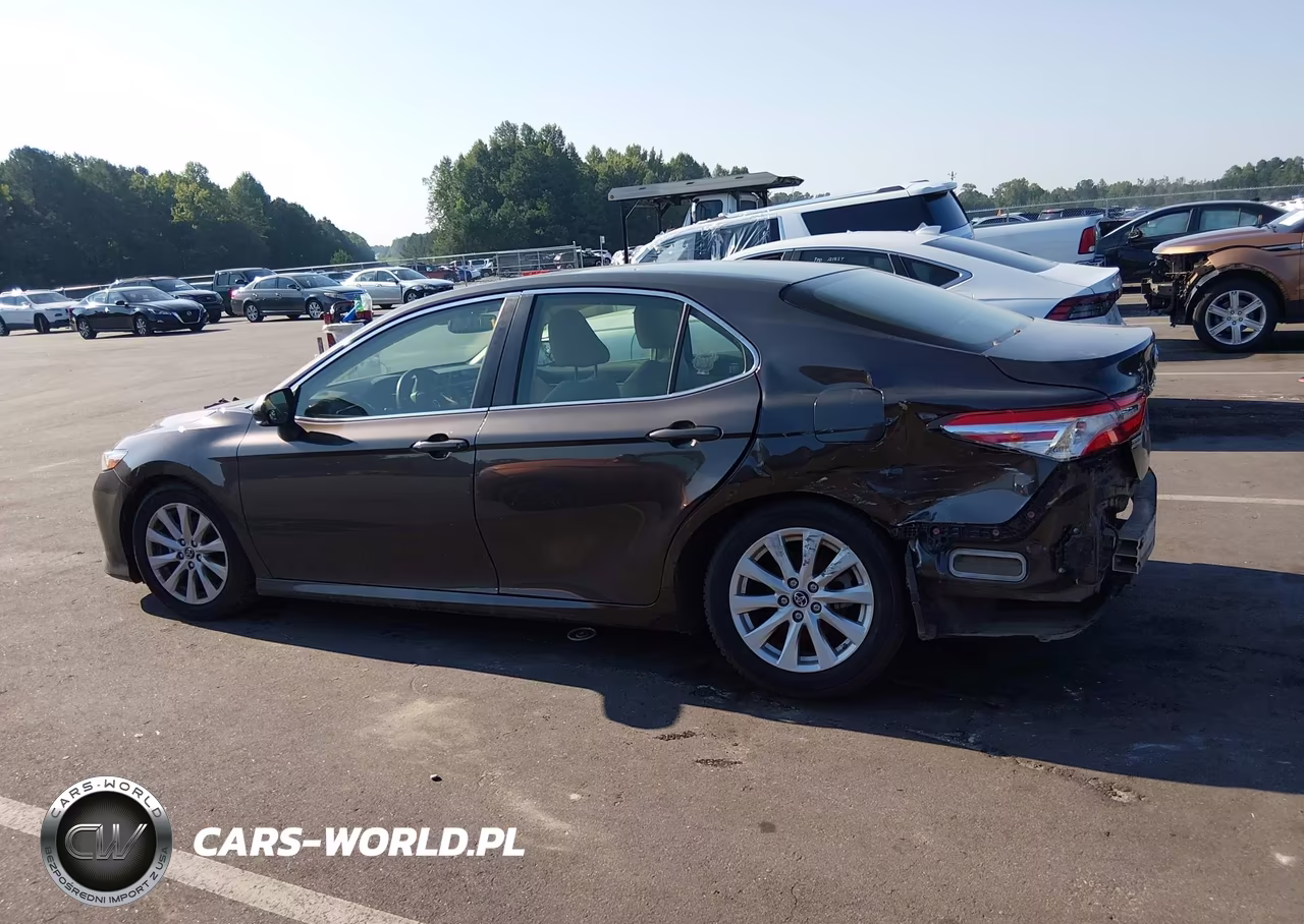 2018 Toyota Camry L VIN:JTNB11HKXJ3034945 - 15