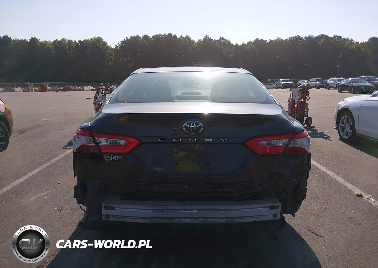 2018 Toyota Camry L VIN:JTNB11HKXJ3034945 - 17