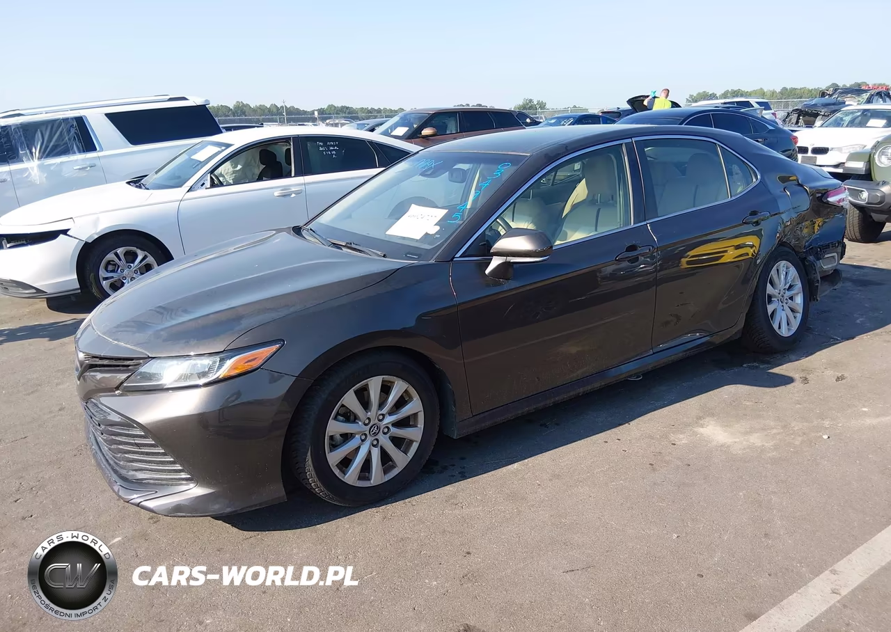 2018 Toyota Camry L VIN:JTNB11HKXJ3034945 - 2