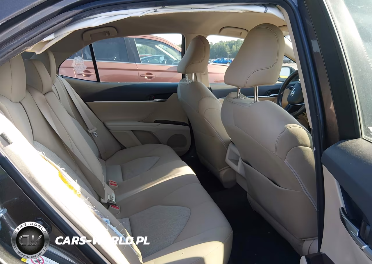 2018 Toyota Camry L VIN:JTNB11HKXJ3034945 - 8