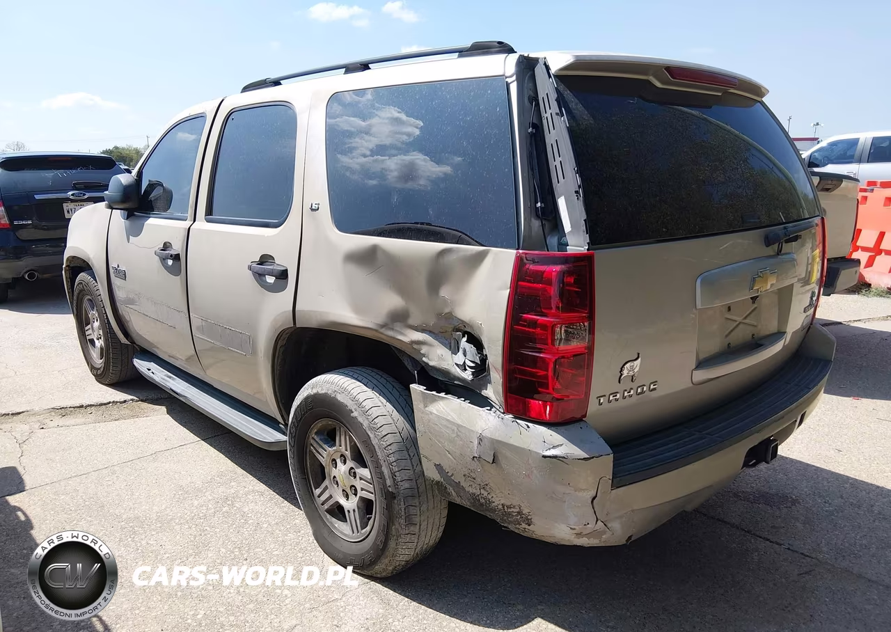 2007 Chevrolet Tahoe Ls VIN:1GNFC13C57R299589 - 3