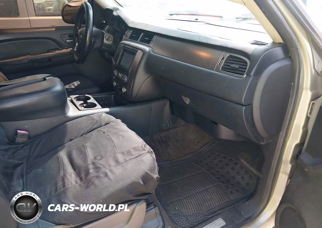 2007 Chevrolet Tahoe Ls VIN:1GNFC13C57R299589 - 5