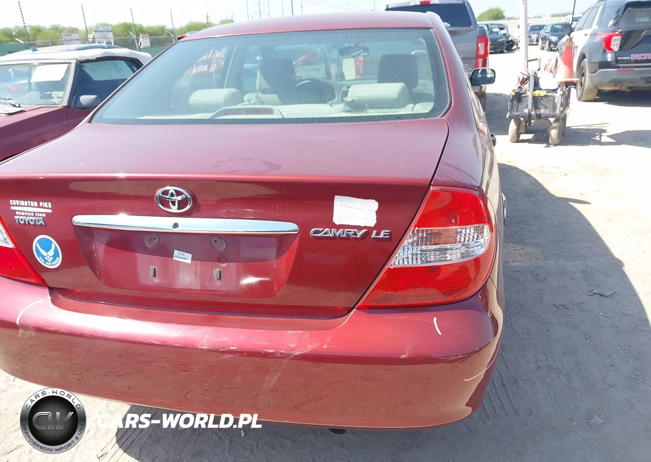 2002 Toyota Camry Le VIN:4T1BE32K02U629176 - 17
