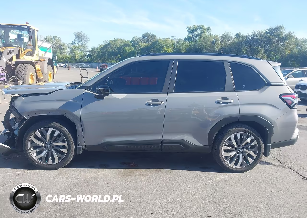 2025 Subaru Forester Touring VIN:JF2SLDTCXSH444733 - 15