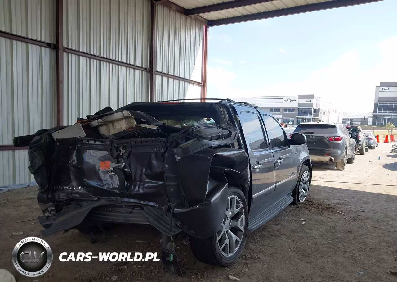2011 Chevrolet Avalanche 1500 Ltz VIN:3GNMCGE03BG101999 - 4