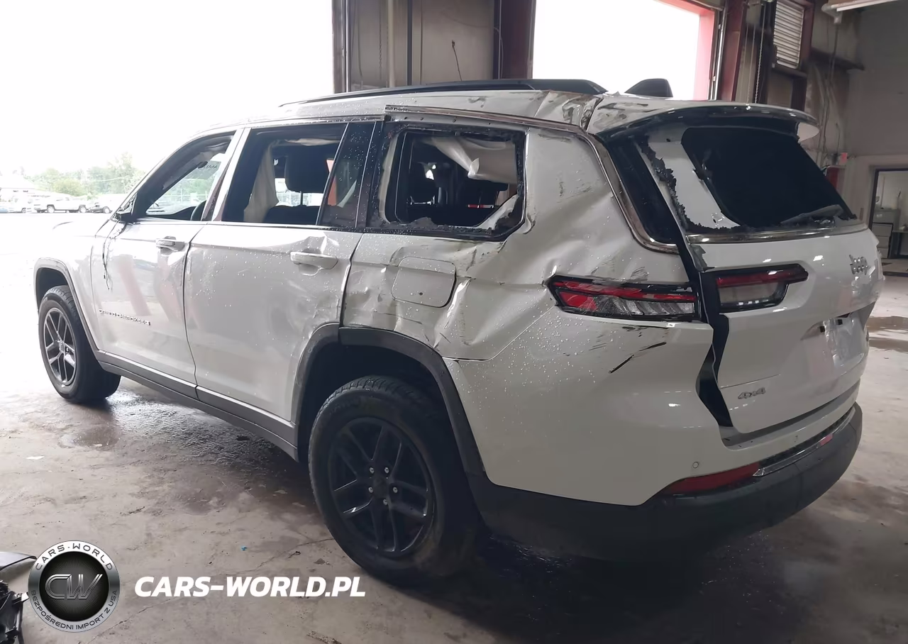 2024 Jeep Grand Cherokee L Laredo 4X4 VIN:1C4RJKAGXR8594350 - 3