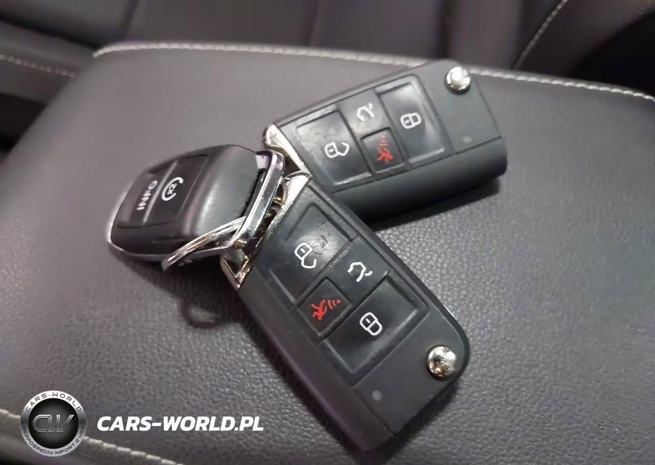 2021 Volkswagen Tiguan VIN:3VV2B7AX5MM143103 - 11