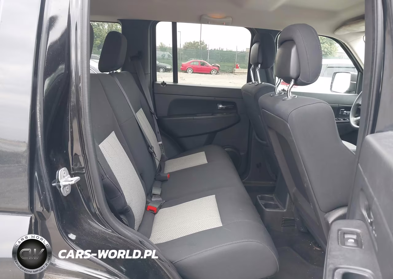 2010 Jeep Liberty Sport VIN:1J4PP2GK8AW150749 - 8