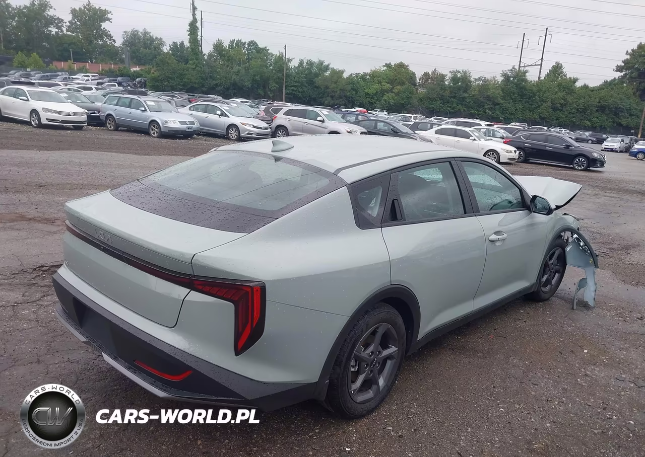 2026 Kia K4 Lxs VIN:3KPFT4DE8TE379887 - 4
