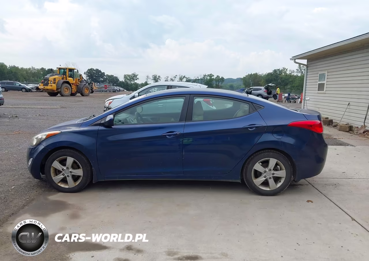 2013 Hyundai Elantra Gls VIN:KMHDH4AE8DU631052 - 14