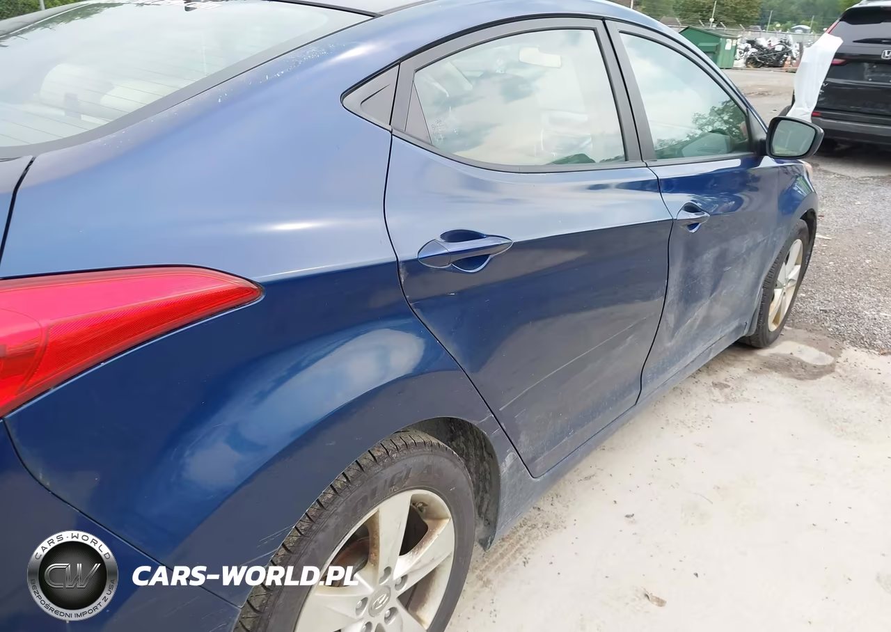 2013 Hyundai Elantra Gls VIN:KMHDH4AE8DU631052 - 17