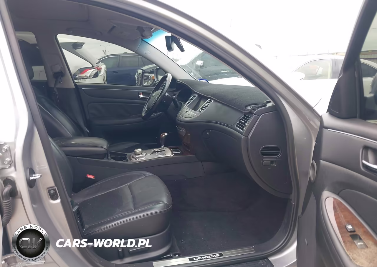 2010 Hyundai Genesis 4.6 VIN:KMHGC4DF3AU107058 - 5