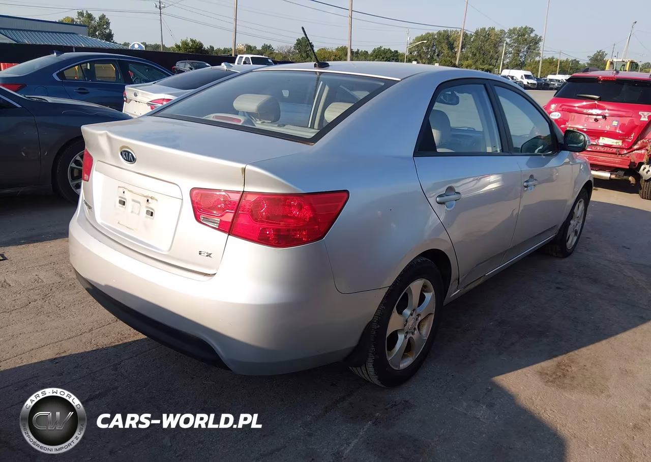 2010 Kia Forte Ex VIN:KNAFU4A2XA5119083 - 4