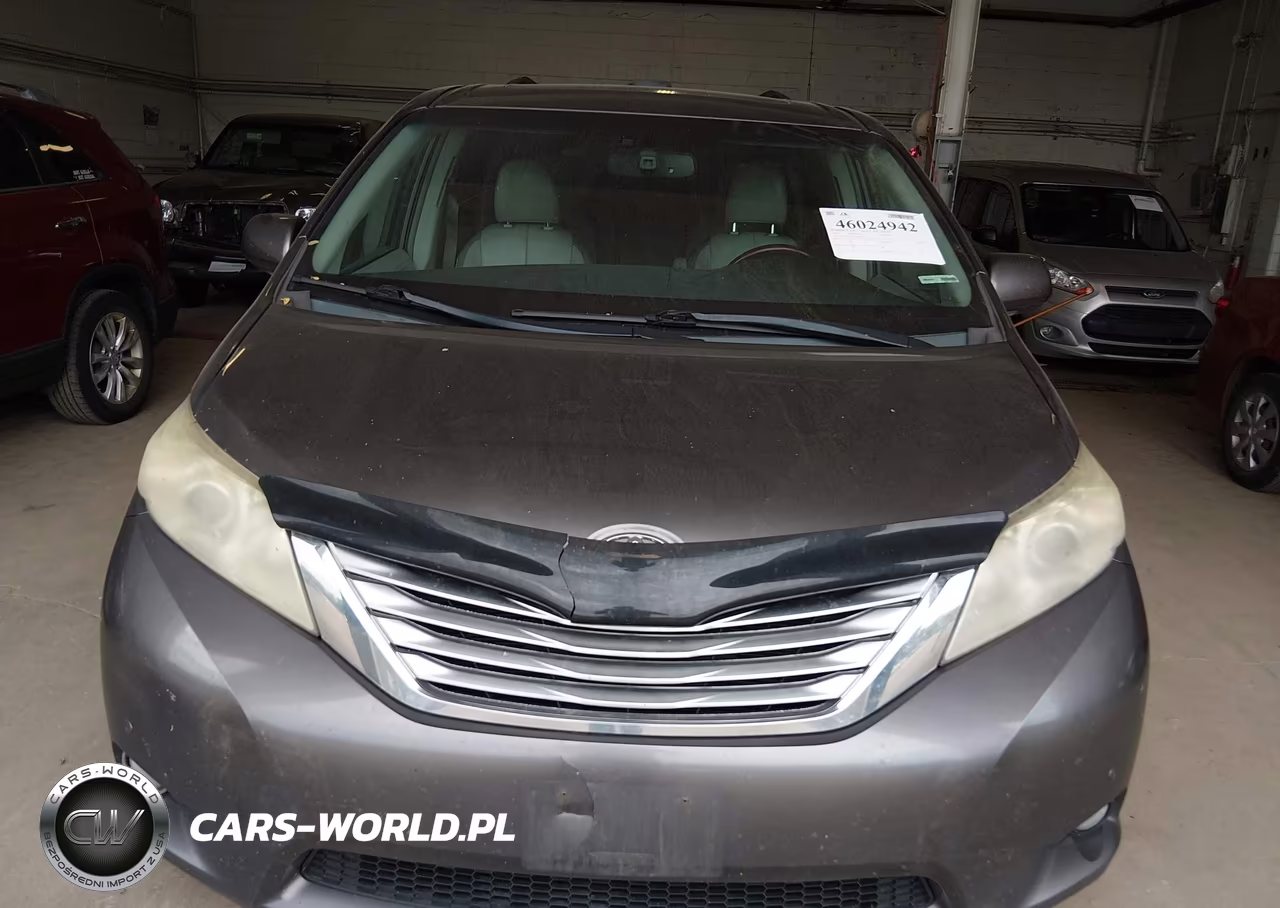 2012 Toyota Sienna Limited 7 Passenger VIN:5TDDK3DCXCS042226 - 12