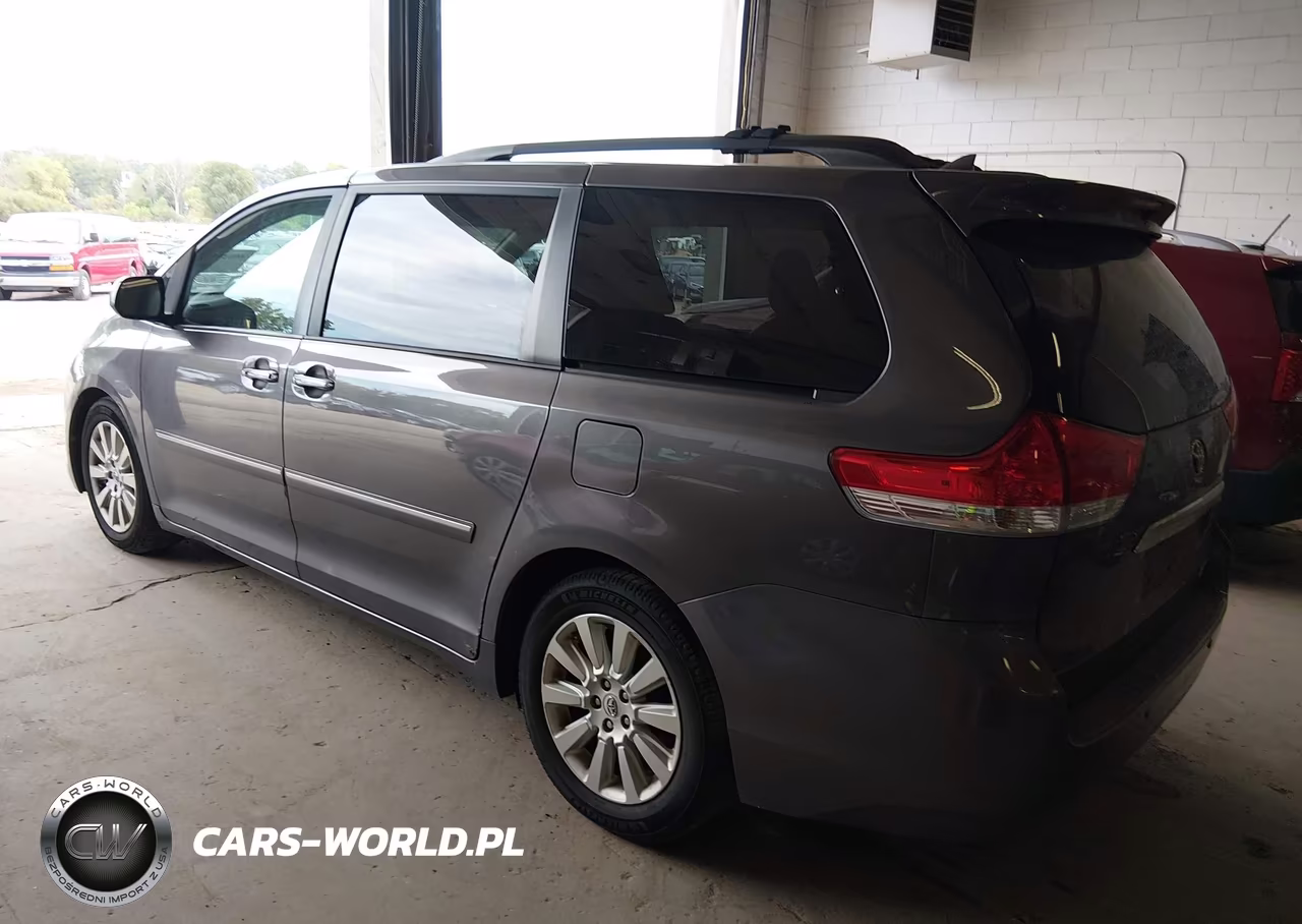 2012 Toyota Sienna Limited 7 Passenger VIN:5TDDK3DCXCS042226 - 3