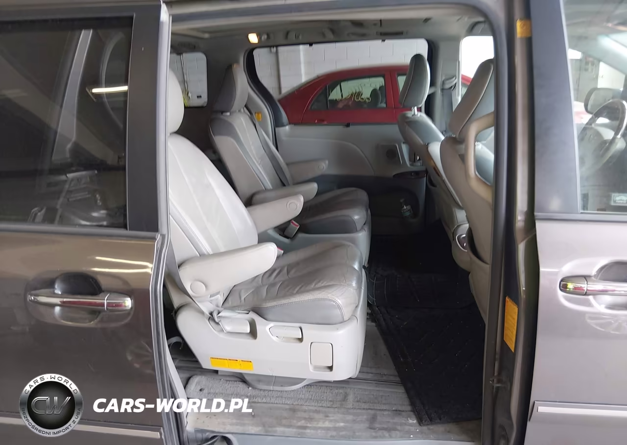 2012 Toyota Sienna Limited 7 Passenger VIN:5TDDK3DCXCS042226 - 8