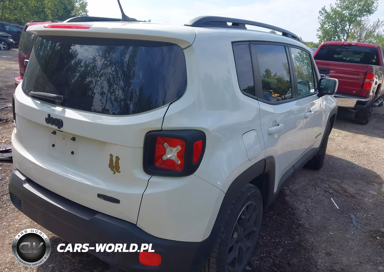2015 Jeep Renegade Latitude VIN:ZACCJABT4FPB90105 - 4