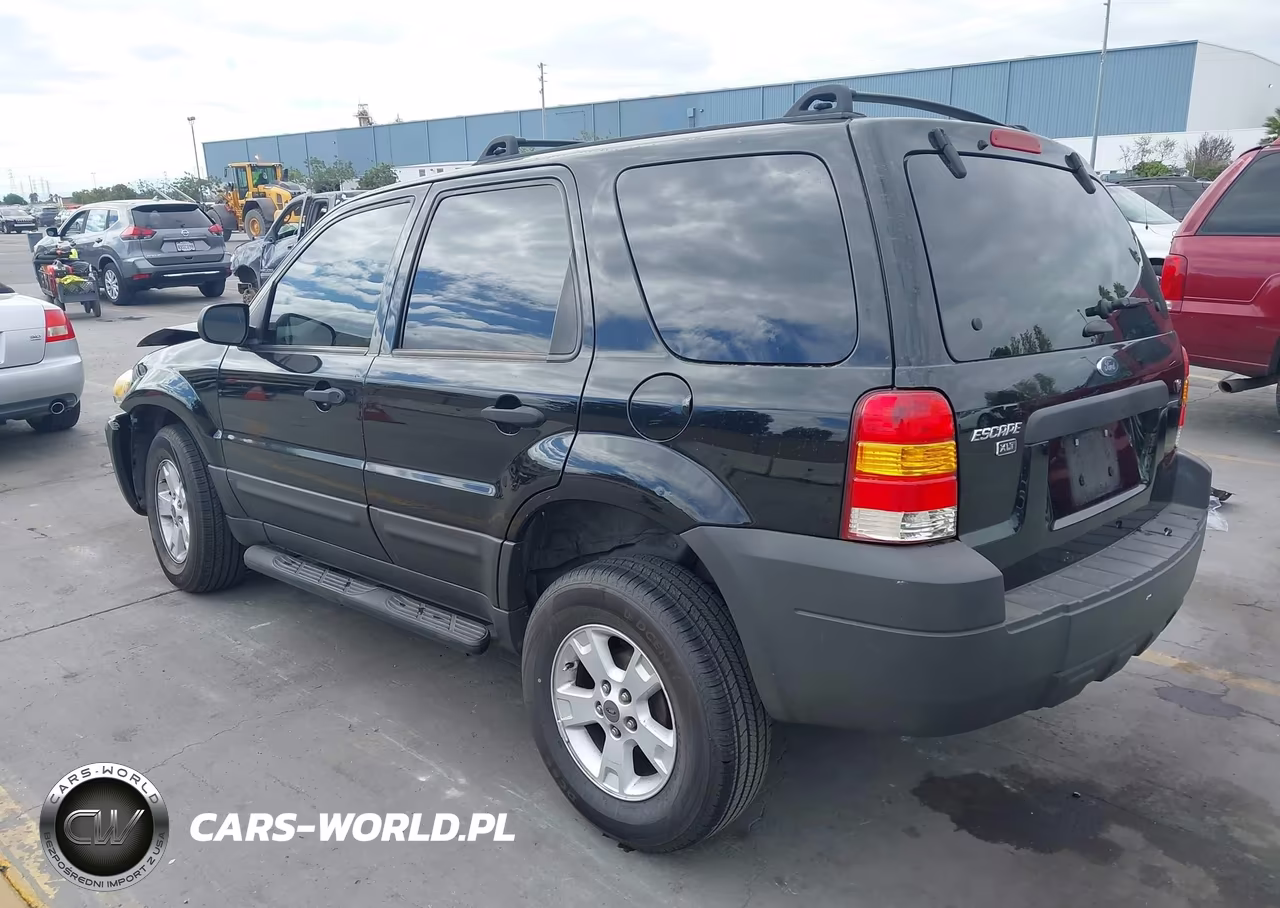 2005 Ford Escape Xlt VIN:1FMYU03175KB31817 - 3