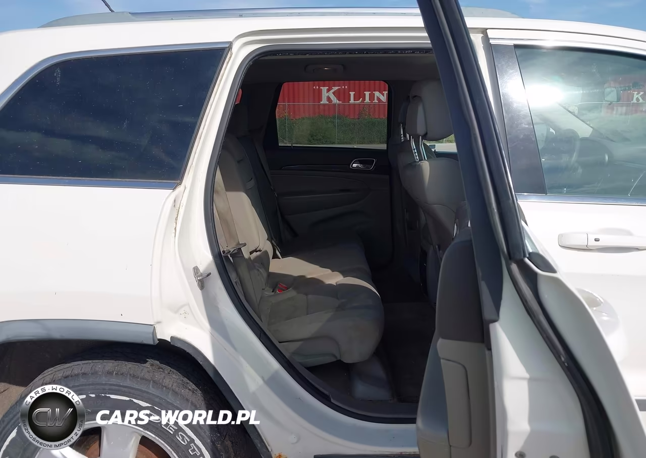 2011 Jeep Grand Cherokee Laredo VIN:1J4RR4GG4BC589525 - 8
