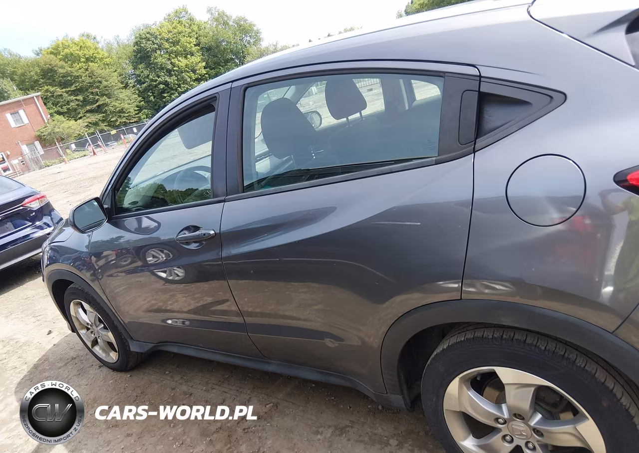 2018 Honda Hr-V Lx VIN:3CZRU6H37JM722801 - 14