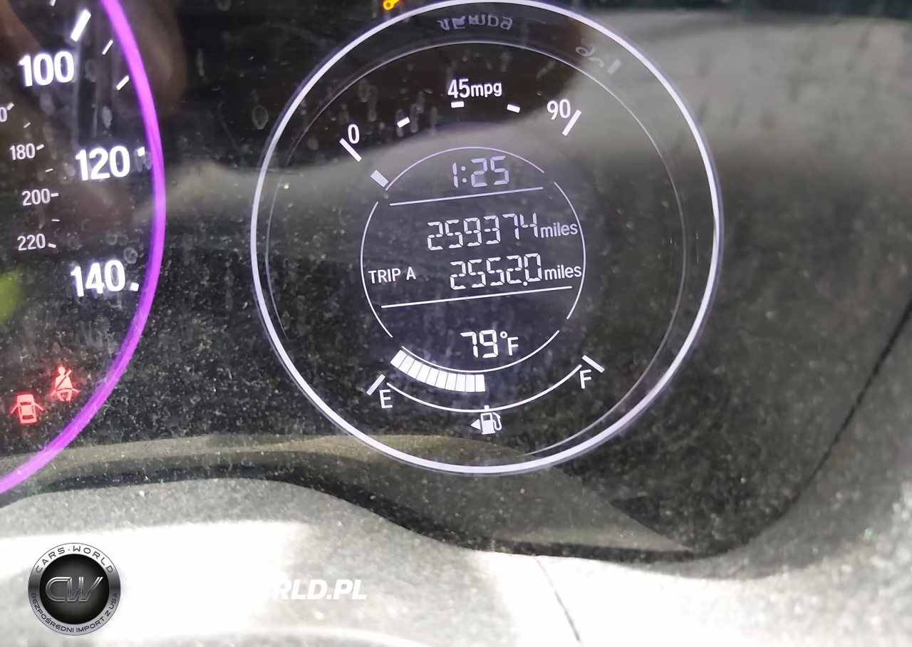 2018 Honda Hr-V Lx VIN:3CZRU6H37JM722801 - 15