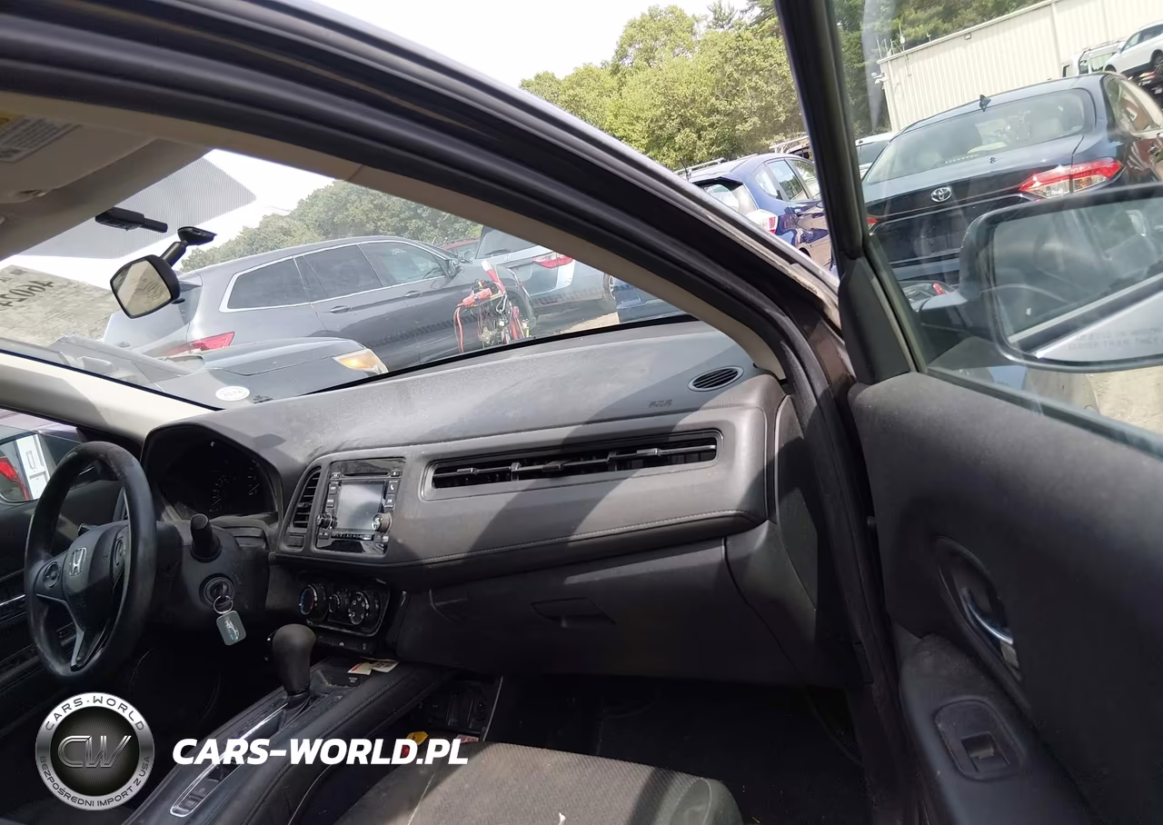 2018 Honda Hr-V Lx VIN:3CZRU6H37JM722801 - 5