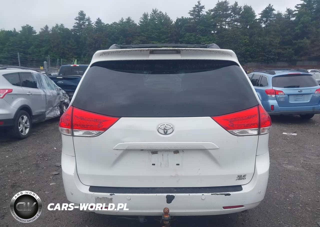 2011 Toyota Sienna Xle VIN:5TDDK3DC6BS028385 - 16