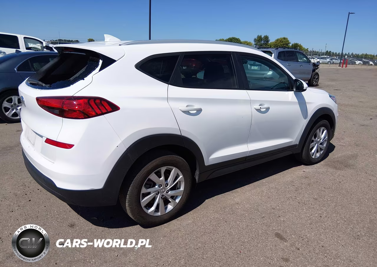 2019 Hyundai Tucson Value VIN:KM8J33A42KU913817 - 4