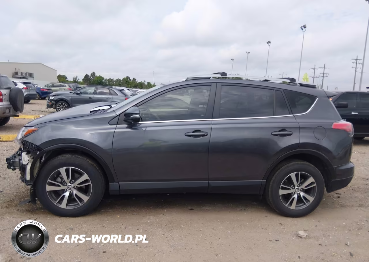2018 Toyota Rav4 Xle VIN:JTMWFREV9JJ723567 - 14