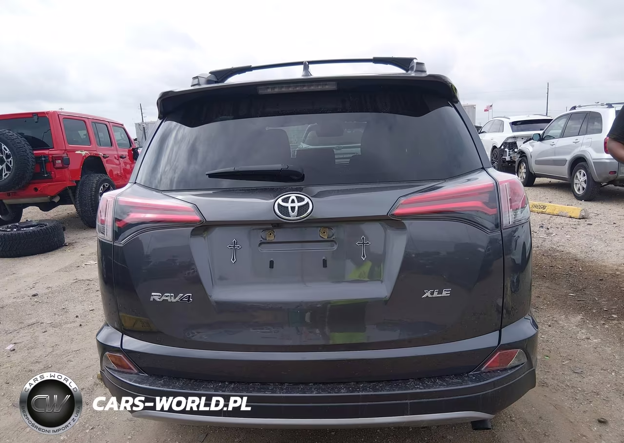 2018 Toyota Rav4 Xle VIN:JTMWFREV9JJ723567 - 16