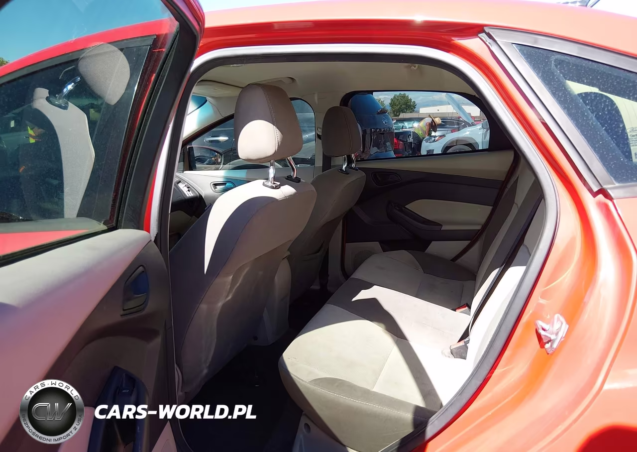 2012 Ford Focus Se VIN:1FAHP3F21CL107883 - 8